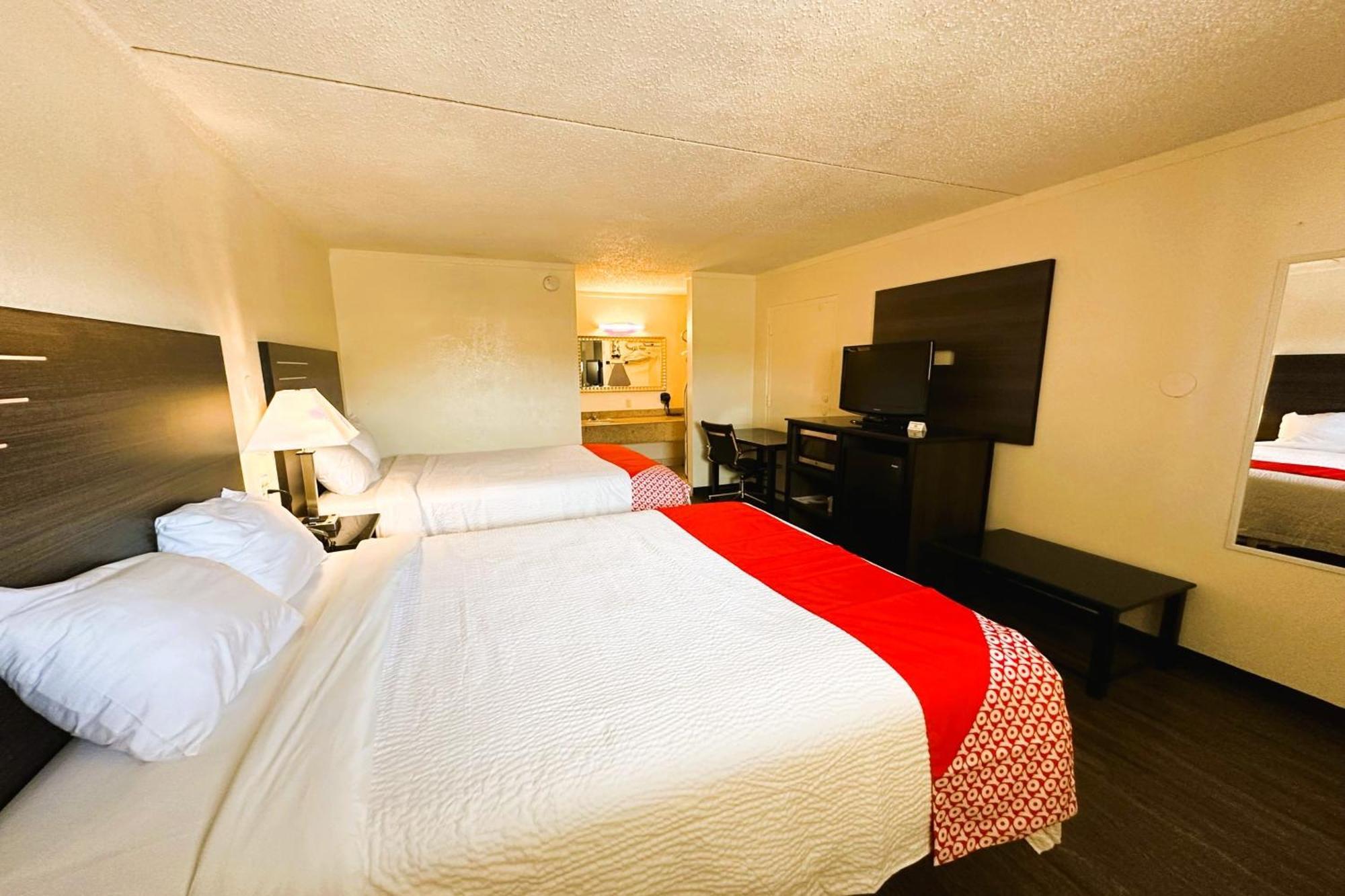 Oyo Hotel San Antonio Lackland Afb Seaworld Hwy 90 W Экстерьер фото