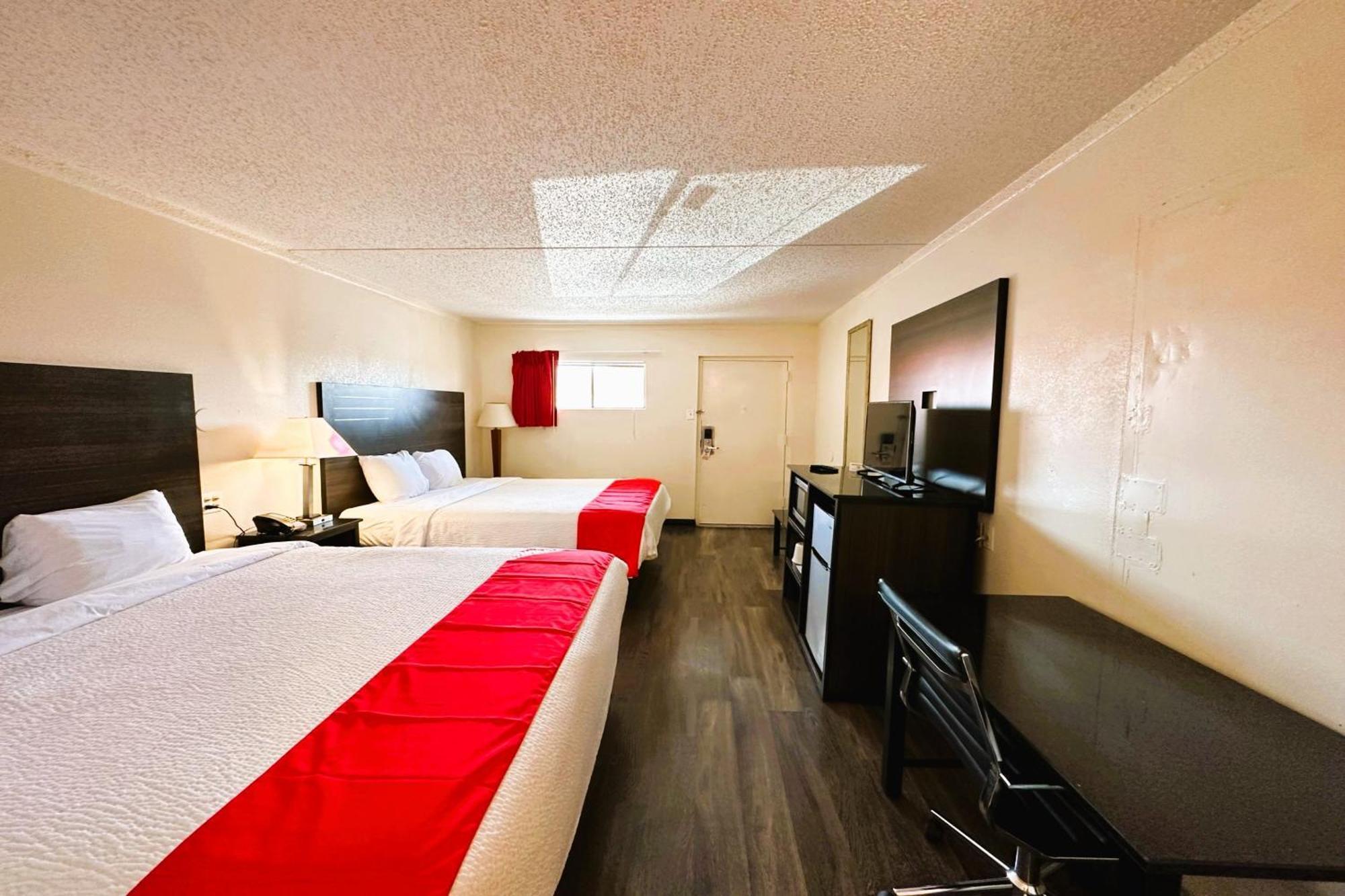 Oyo Hotel San Antonio Lackland Afb Seaworld Hwy 90 W Экстерьер фото
