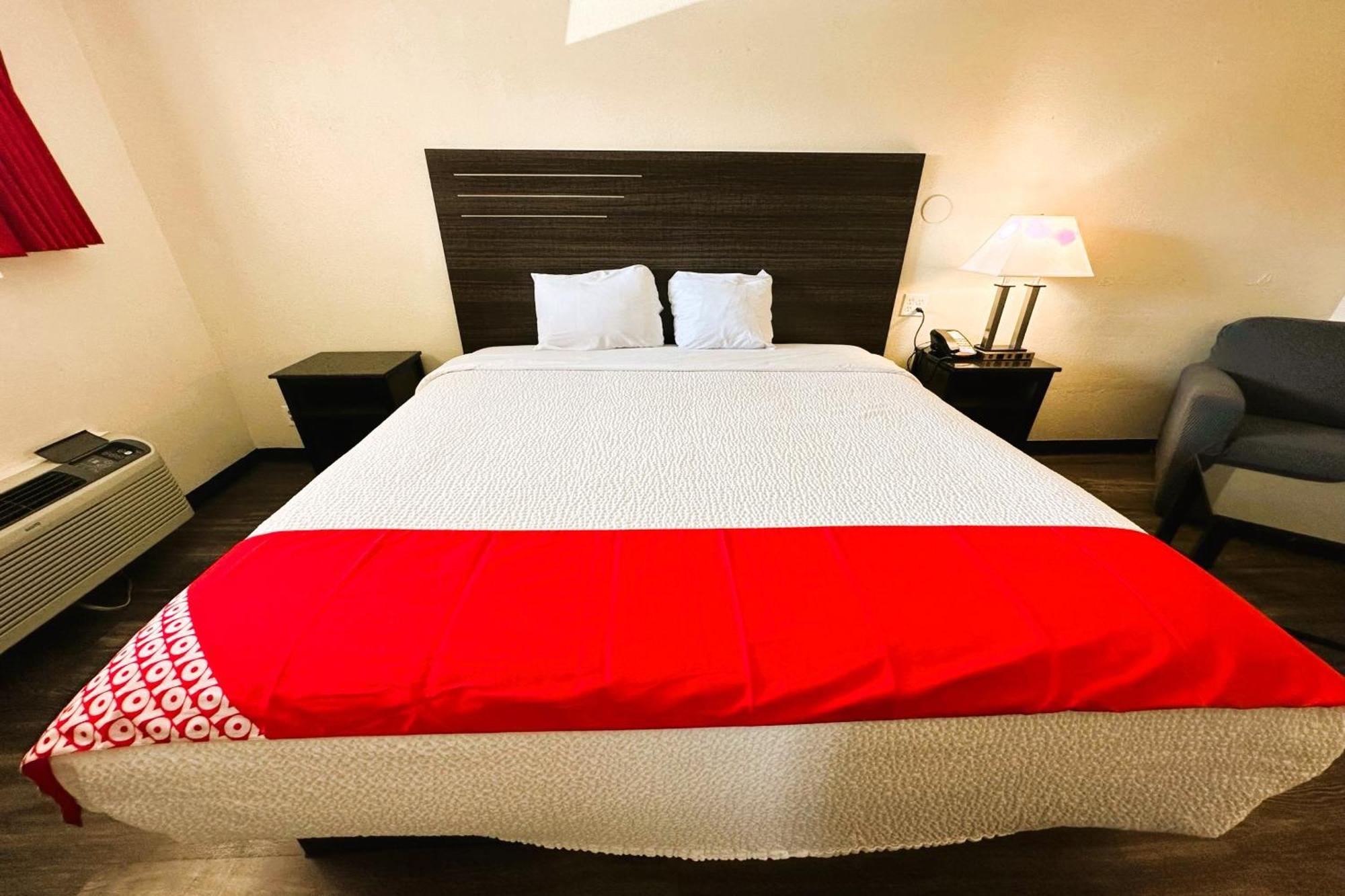 Oyo Hotel San Antonio Lackland Afb Seaworld Hwy 90 W Экстерьер фото